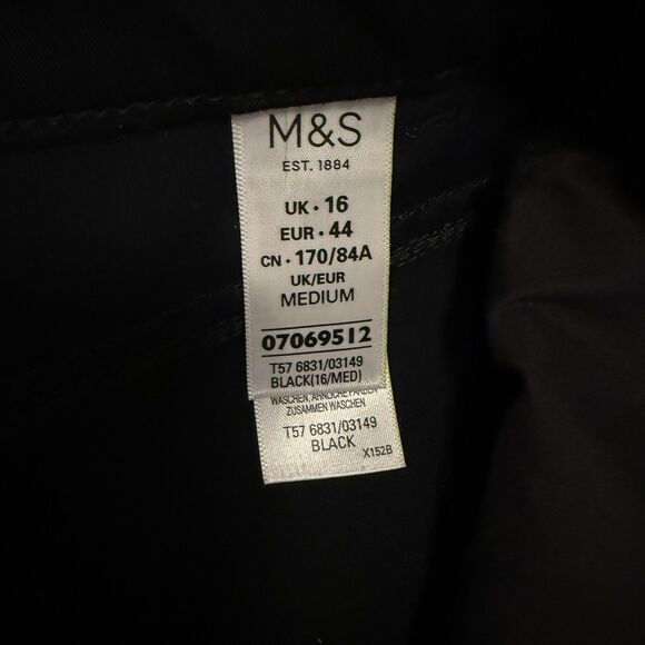 M&S Black Straight Leg Stretchy Jeans Women's Size 16 (34) - Picture 6 of 9